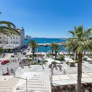 4* Pensión Riva Palace
