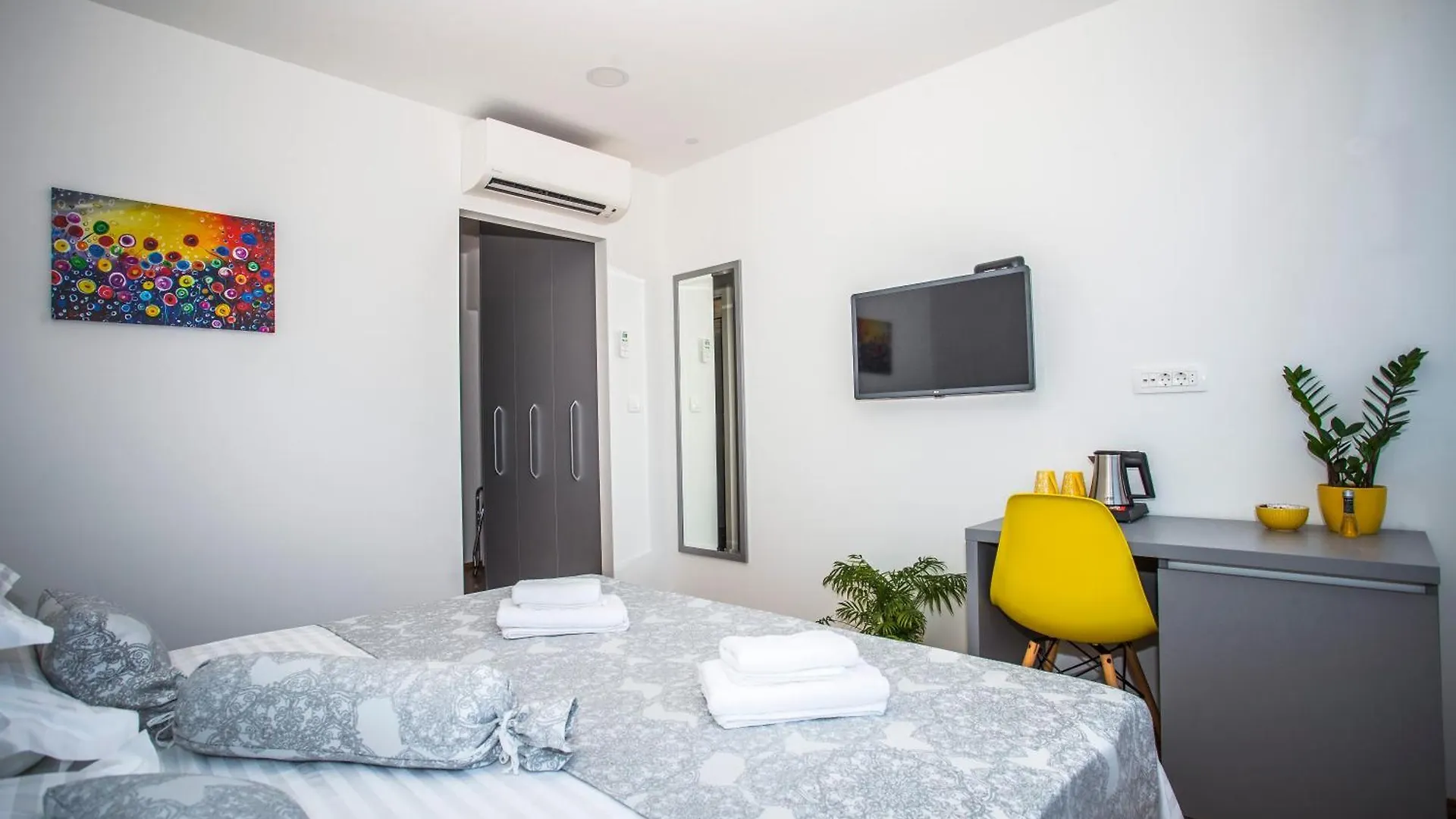 Royal Suites-Sky 4*, Split Croatia