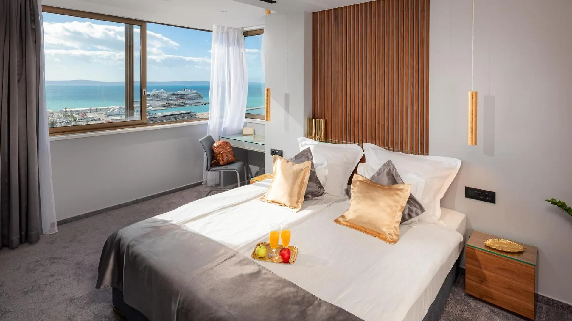 Royal Suites-Sky 4*, Split