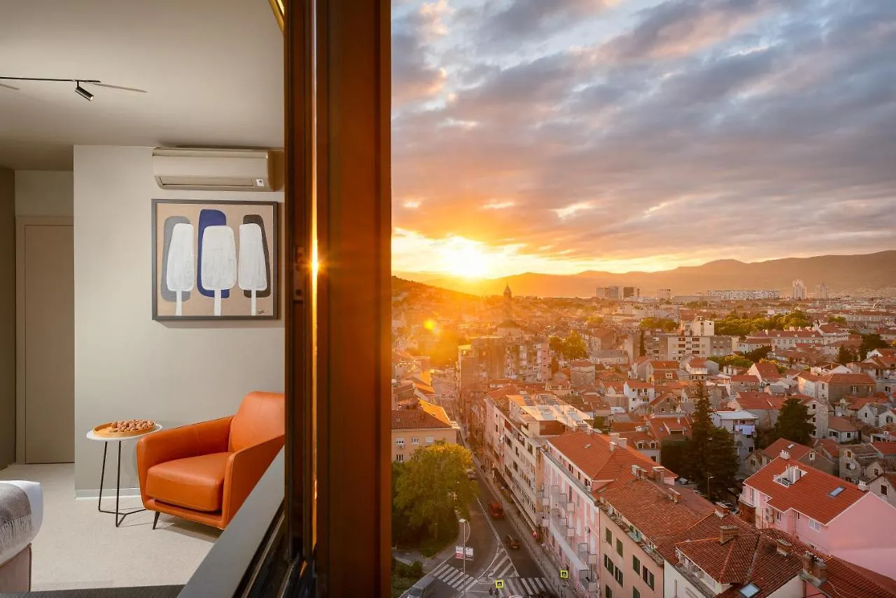 Gostinjska kuća Royal Suites-Sky